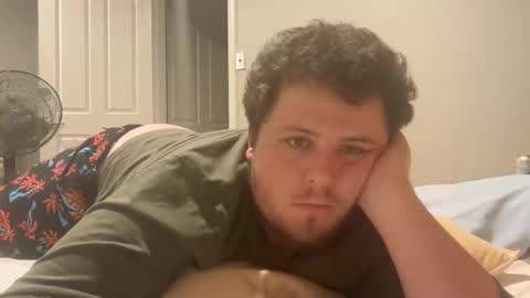 Snapshot of bisexualchubbyboy chatting on February 2, 10:02 am james online show from February 2, 10:02 am