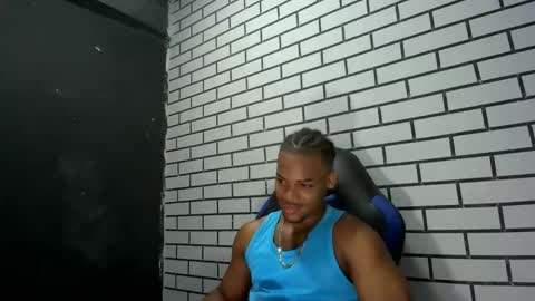 tu morenito online show from November 10, 5:29 pm