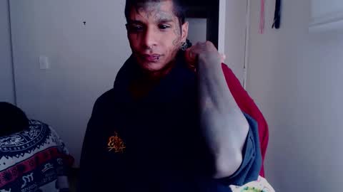 Snapshot of black_firex chatting on October 24, 3:25 pm black_firex online show from October 24, 3:25 pm