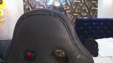 black_king_241 online show from February 11, 3:11 am