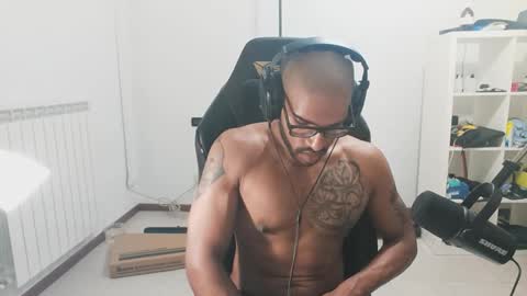 Master online show from March 6, 5:43 pm