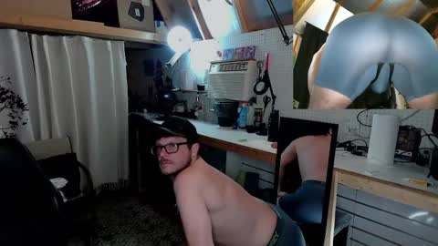 Blake Jonson online show from April 14, 3:39 am