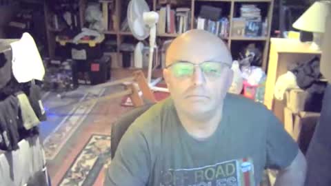 Snapshot of bluebox65 chatting on February 9, 4:40 pm bluebox65 online show from February 9, 4:40 pm