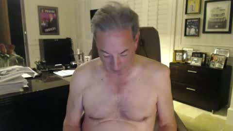 Snapshot of blueisles chatting on February 6, 2:44 am blueisles online show from February 6, 2:44 am