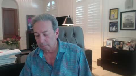 Snapshot of blueisles chatting on December 23, 8:36 pm blueisles online show from December 23, 8:36 pm