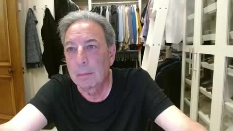 Snapshot of blueisles chatting on March 7, 2:25 am blueisles online show from March 7, 2:25 am