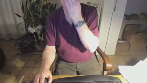 SlaveRobert online show from January 17, 4:48 pm