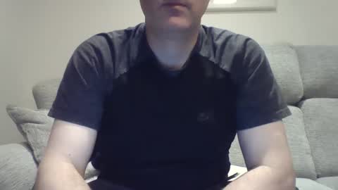 Snapshot of bobby_113 chatting on January 16, 1:06 am bobby_113 online show from January 16, 1:06 am