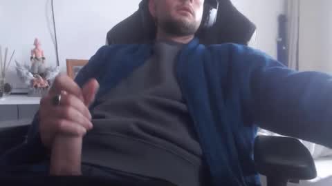 bodyking69 online show from March 6, 9:36 am