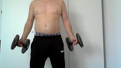 boopye online show from November 19, 8:47 am