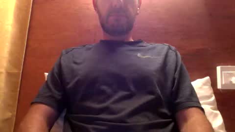 bounce2061 online show from May 6, 10:32 pm