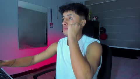 boy_nauthy online show from January 14, 3:01 am