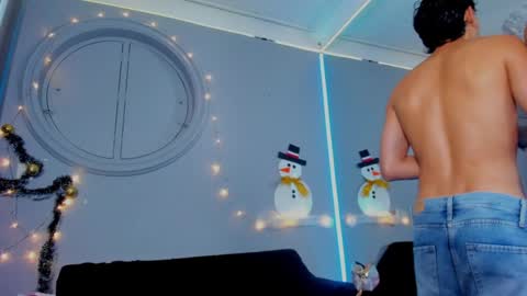 Paul and Max online show from December 5, 10:01 pm