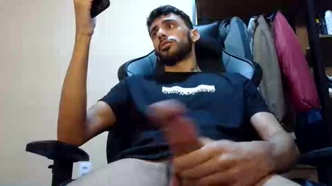 boyzinm2 online show from April 11, 8:18 am