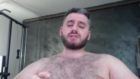 Snapshot of brad_pittfall chatting on January 6, 4:02 pm ask me online show from January 6, 4:02 pm