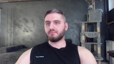 Snapshot of brad_pittfall chatting on December 10, 1:00 pm ask me online show from December 10, 1:00 pm