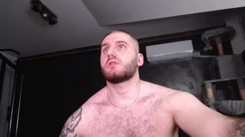 Snapshot of brad_pittfall chatting on October 6, 7:18 pm ask me online show from October 6, 7:18 pm