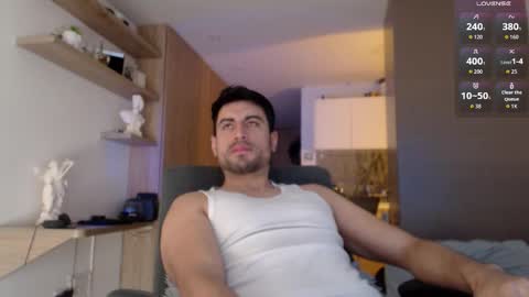 Snapshot of bradley_muscle chatting on October 3, 7:30 pm Bradley online show from October 3, 7:30 pm