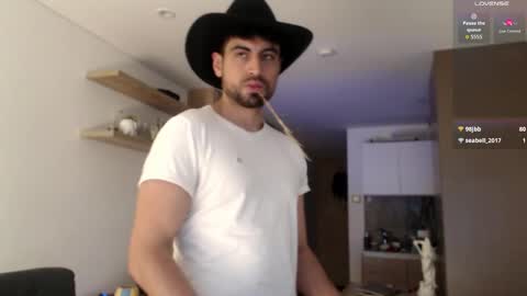 Snapshot of bradley_muscle chatting on September 24, 7:23 pm Bradley online show from September 24, 7:23 pm