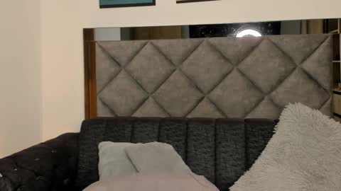 bradleymartin7 online show from February 7, 1:24 am