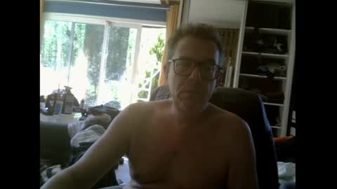 bradysboy online show from April 26, 9:50 am