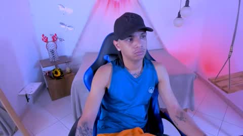 B R A N D online show from December 22, 10:56 am