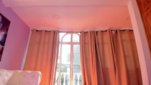   online show from November 10, 8:58 pm