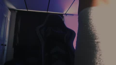 brasi_ online show from September 19, 5:02 pm