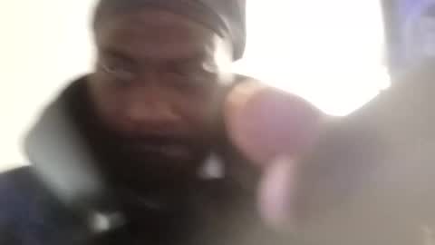 Snapshot of breeze316 chatting on October 24, 11:23 am breeze316 online show from October 24, 11:23 am