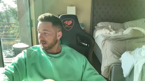 Brett Mycles online show from February 5, 4:59 pm