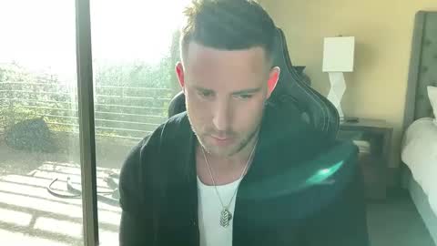 Brett Mycles online show from December 30, 5:02 pm