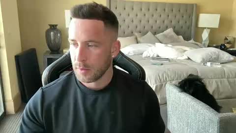 Brett Mycles online show from February 8, 8:10 pm