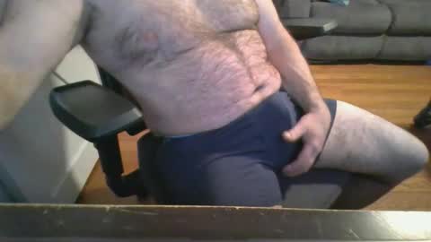 hey online show from February 3, 8:14 pm