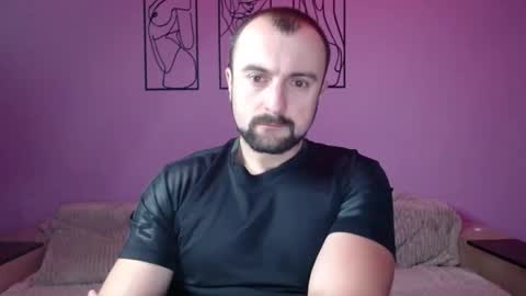 brindlefly69 online show from December 9, 11:15 am