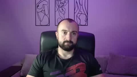 brindlefly69 online show from October 10, 11:04 am