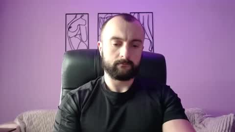 brindlefly69 online show from February 6, 11:21 am