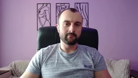 brindlefly69 online show from February 10, 11:25 am