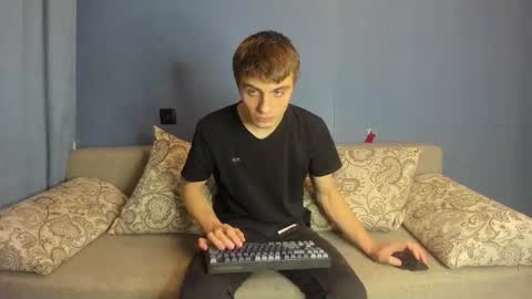 bristlebback online show from November 18, 4:11 pm