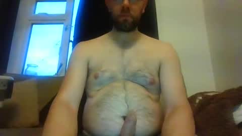 britguy6985 online show from December 14, 4:09 pm