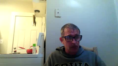 brodyb545755 online show from October 24, 6:26 am