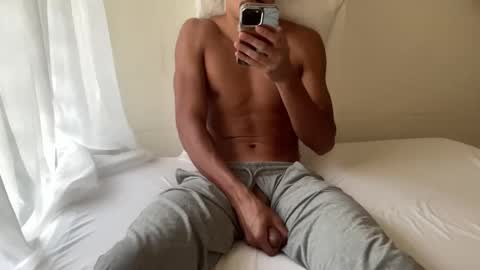 Broke Hung College Guy online show from March 3, 3:36 am