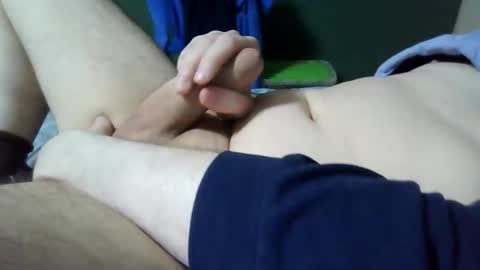 brtbrlss online show from April 19, 12:04 pm