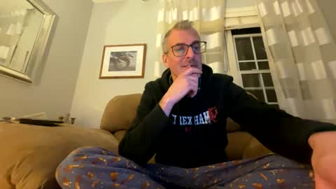 Bruce online show from January 31, 3:41 am