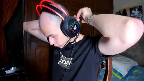 Bruce Kane online show from November 19, 8:52 pm