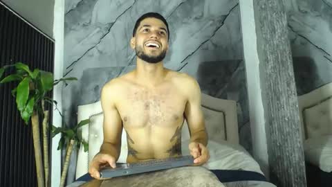 bry_dalton online show from November 9, 6:17 am