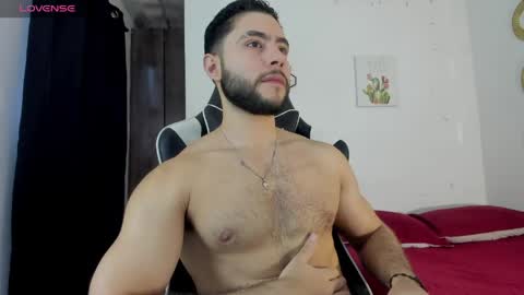 bryan_oficials online show from April 19, 6:07 pm