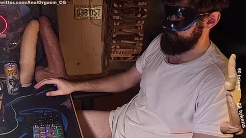 Snapshot of btarkhun chatting on February 17, 1:47 am Anal Orgasm online show from February 17, 1:47 am