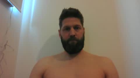 bubblebee1982 online show from March 4, 2:10 pm