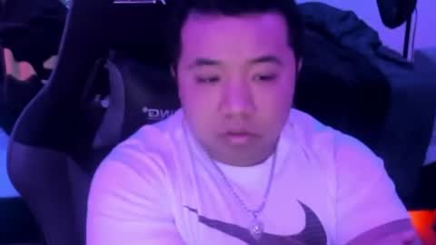 buffsexyman24 online show from February 8, 3:56 am