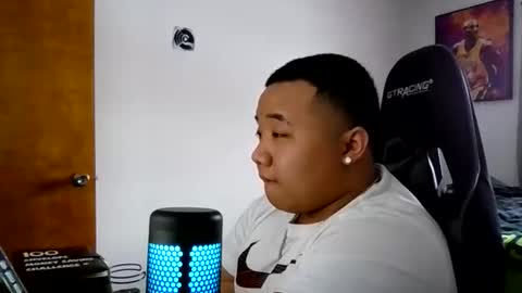 buffsexyman24 online show from February 21, 6:42 pm